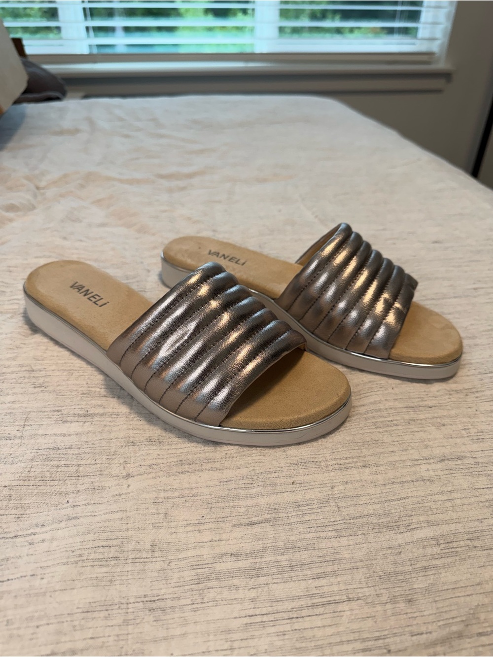 Vaneli Silver Metallic Ribbed Slip-On Slides - Picture 6 of 8
